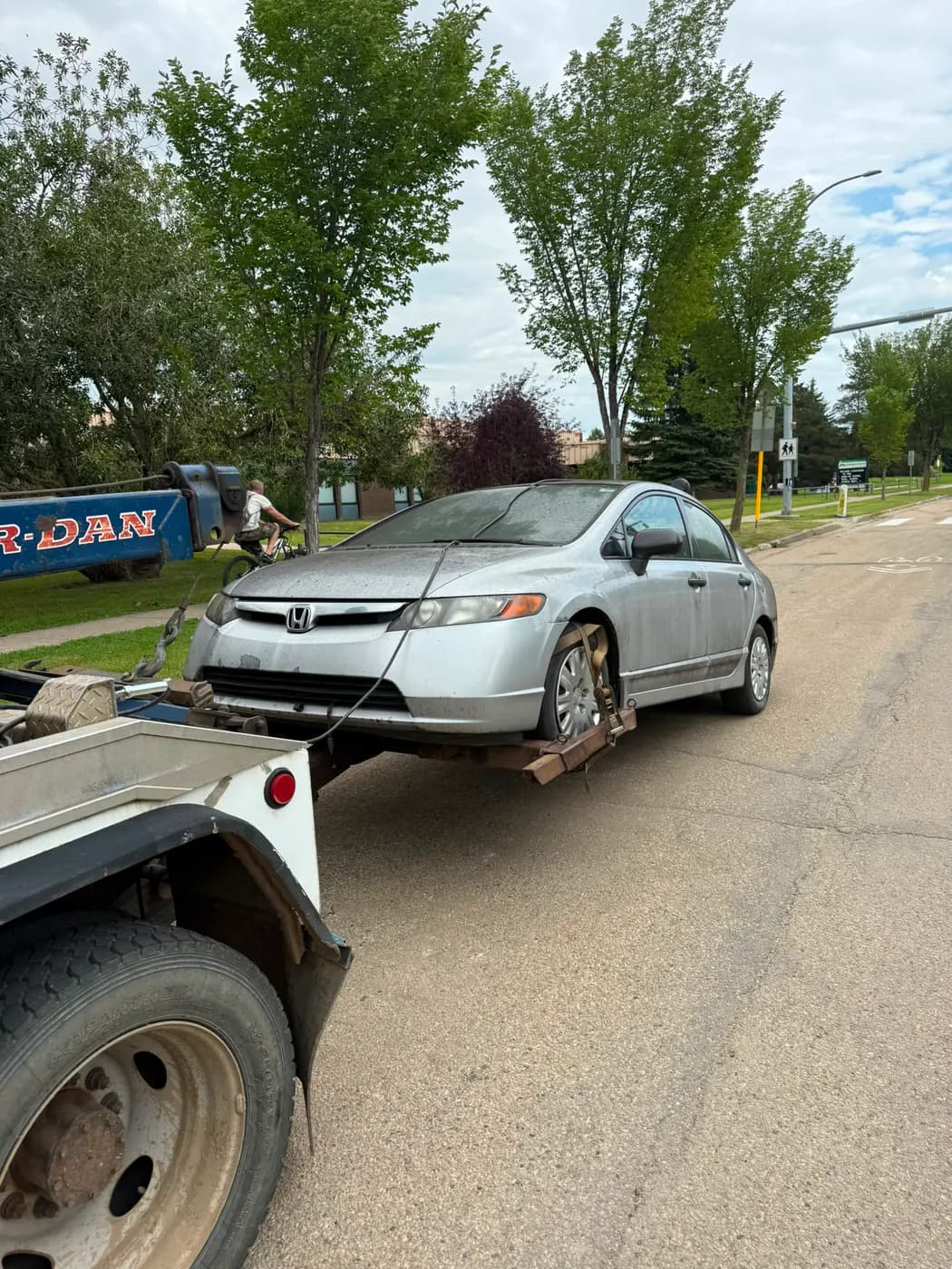Silver 2008 Honda Civic collected for cash in Bisset, Edmonton